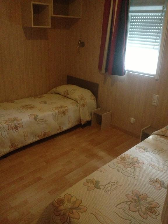 Camping Residence Chalet La Pomposa Terrazzoni Бонифачо Номер фото